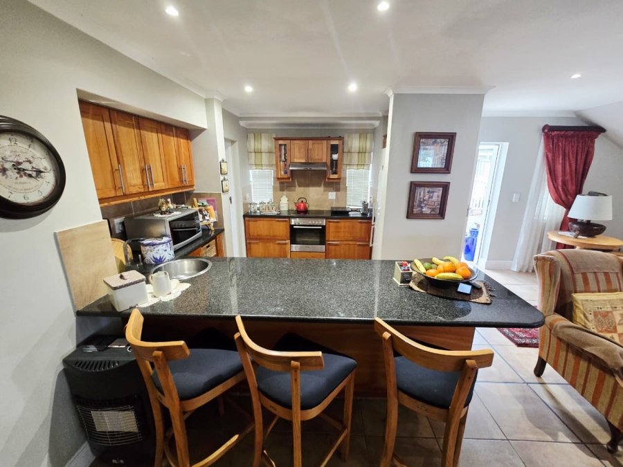 3 Bedroom Property for Sale in Kingswood Golf Estate Western Cape